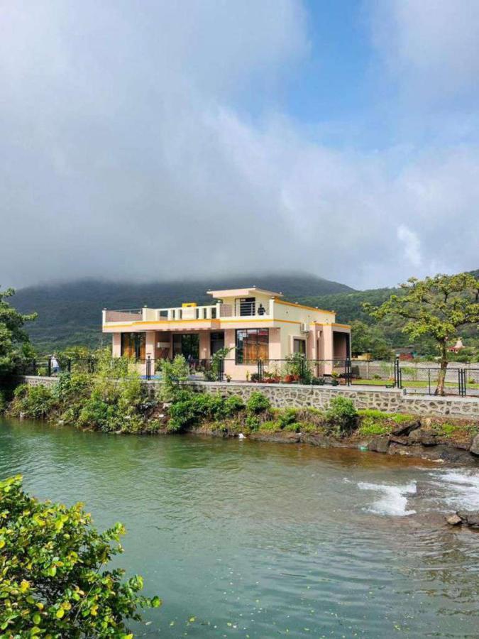 Diamond Villa โลนาวาลา ภายนอก รูปภาพ